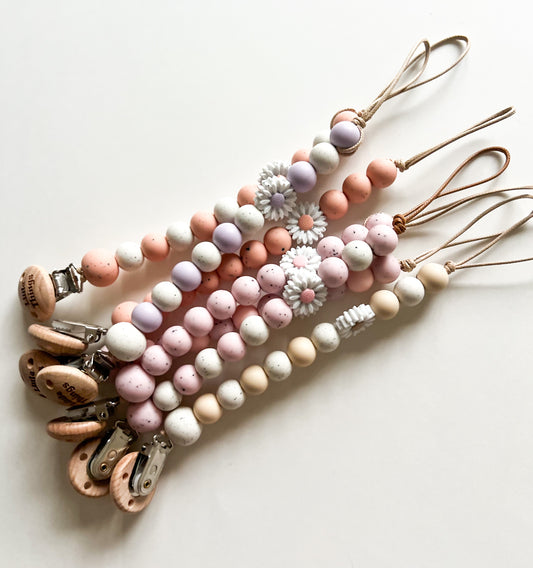Speckled Daisy Dummy Clip Collection