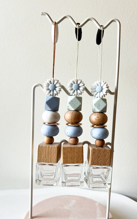 Pastel Blue Speckled Daisy Diffusers