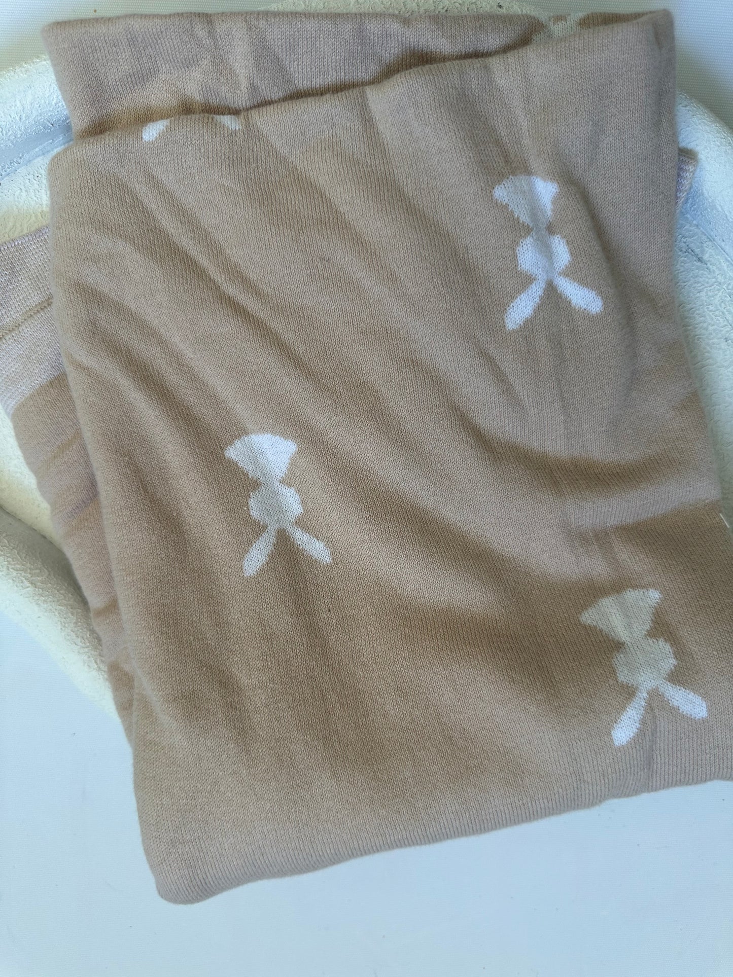 Bunny knit blanket