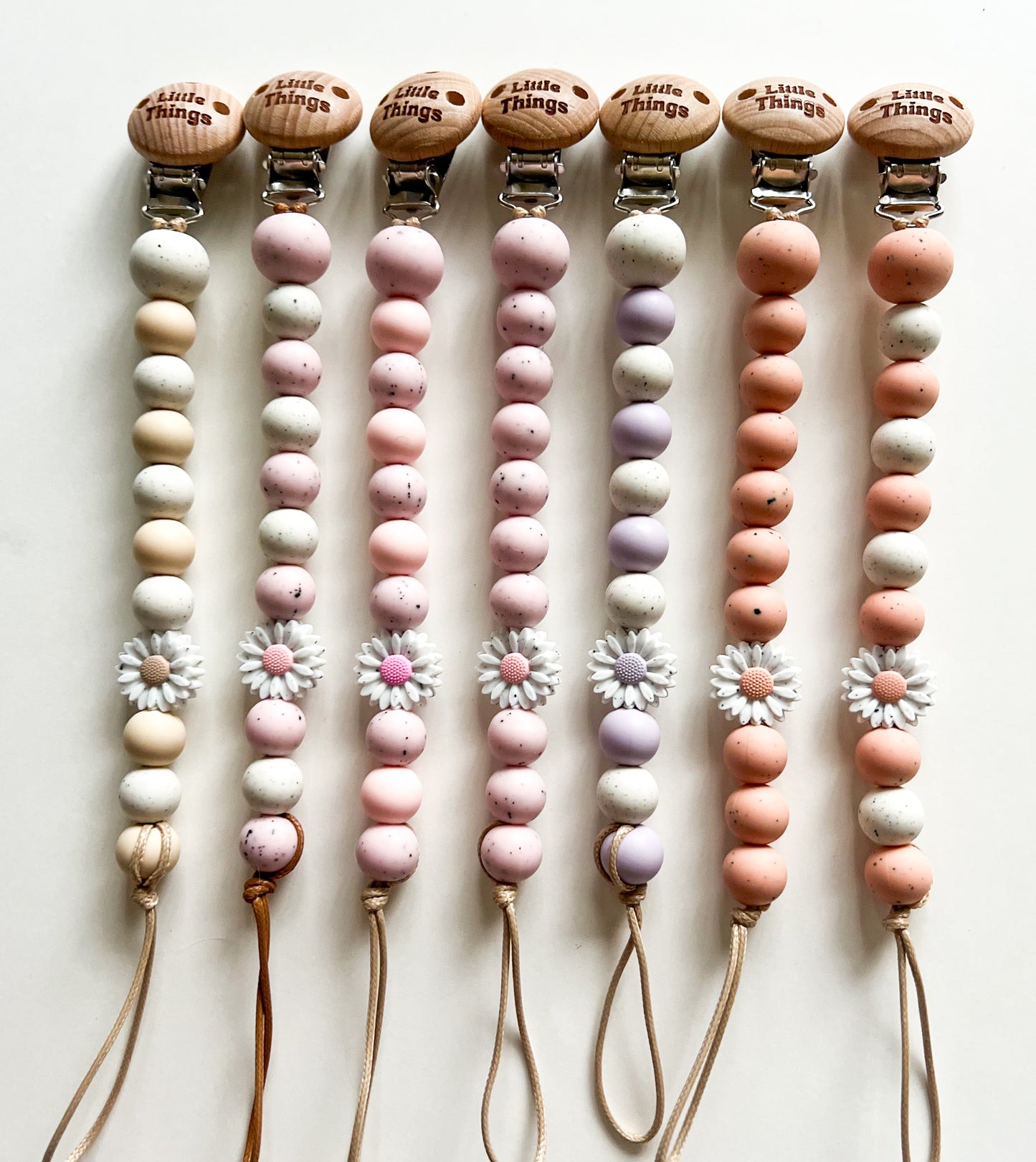 Speckled Daisy Dummy Clip Collection