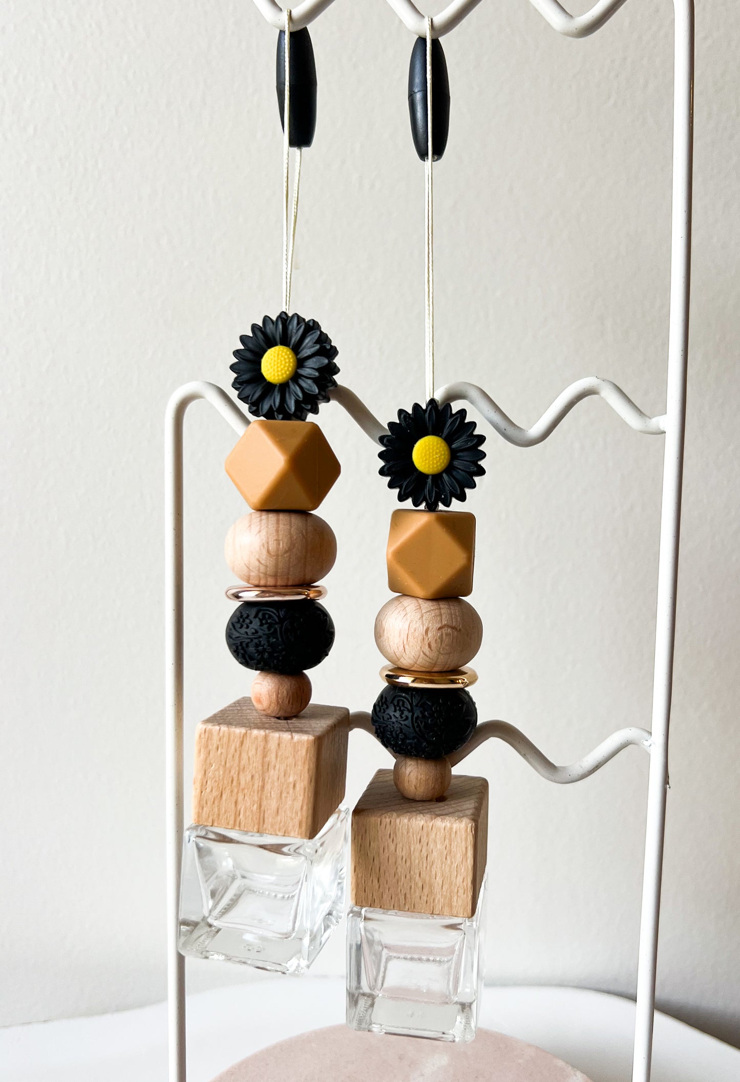 Black Daisy Diffusers