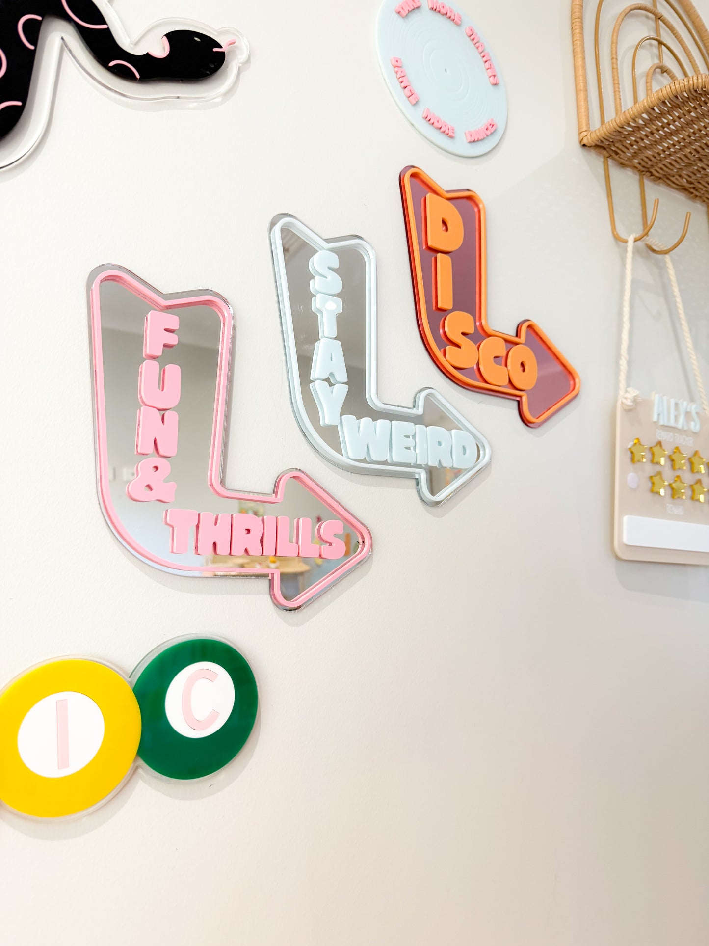 Retro Arrow Sign