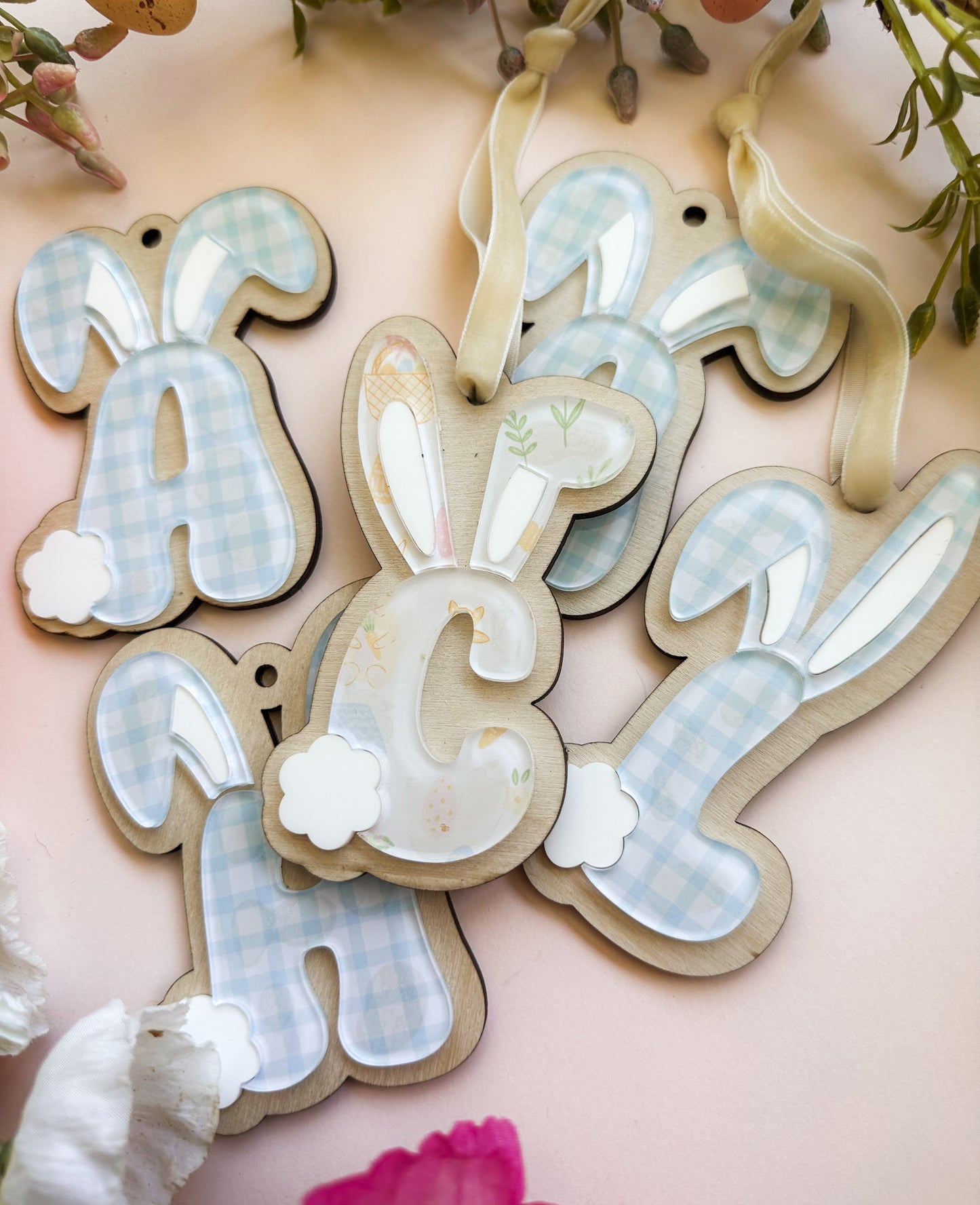 Retro easter letter tag