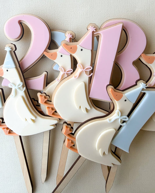 Goose cake topper