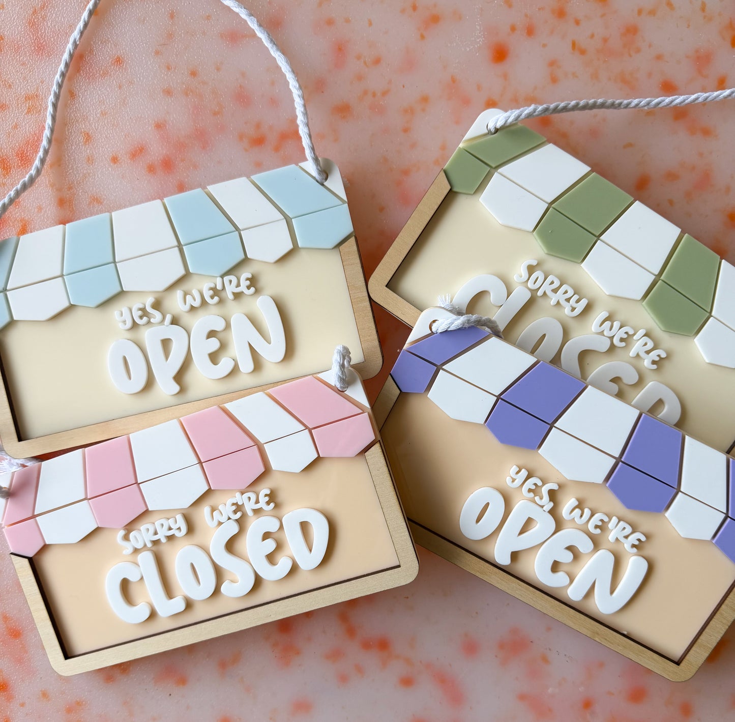 Kid's cafe open and close sign