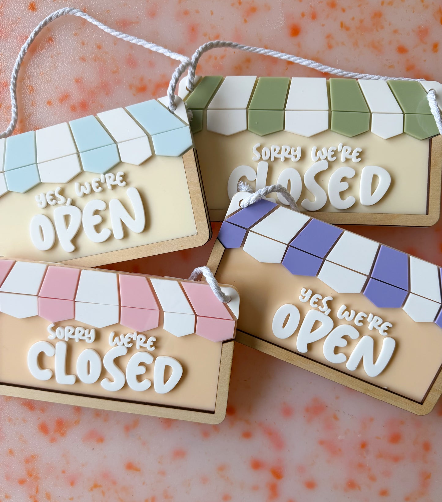 Kid's cafe open and close sign