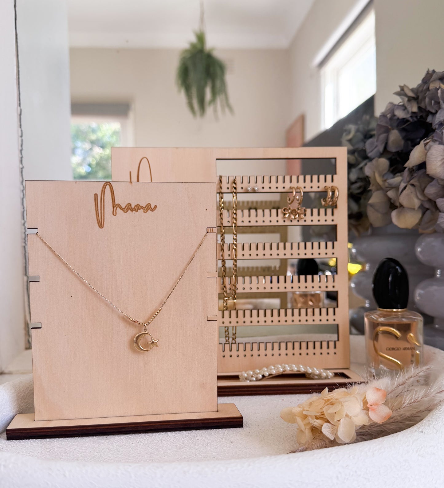 Necklace Holder