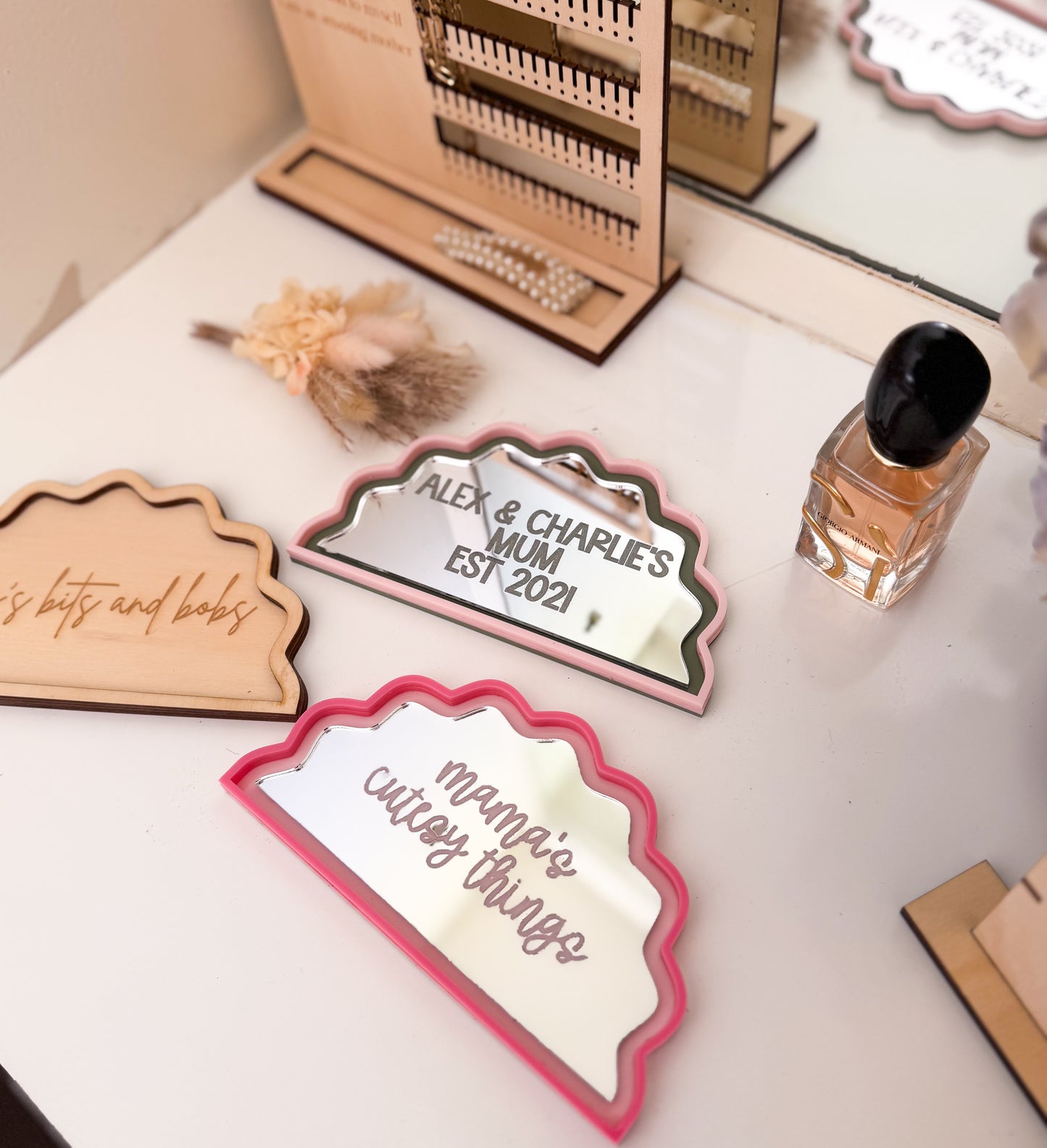 Wavey trinket trays