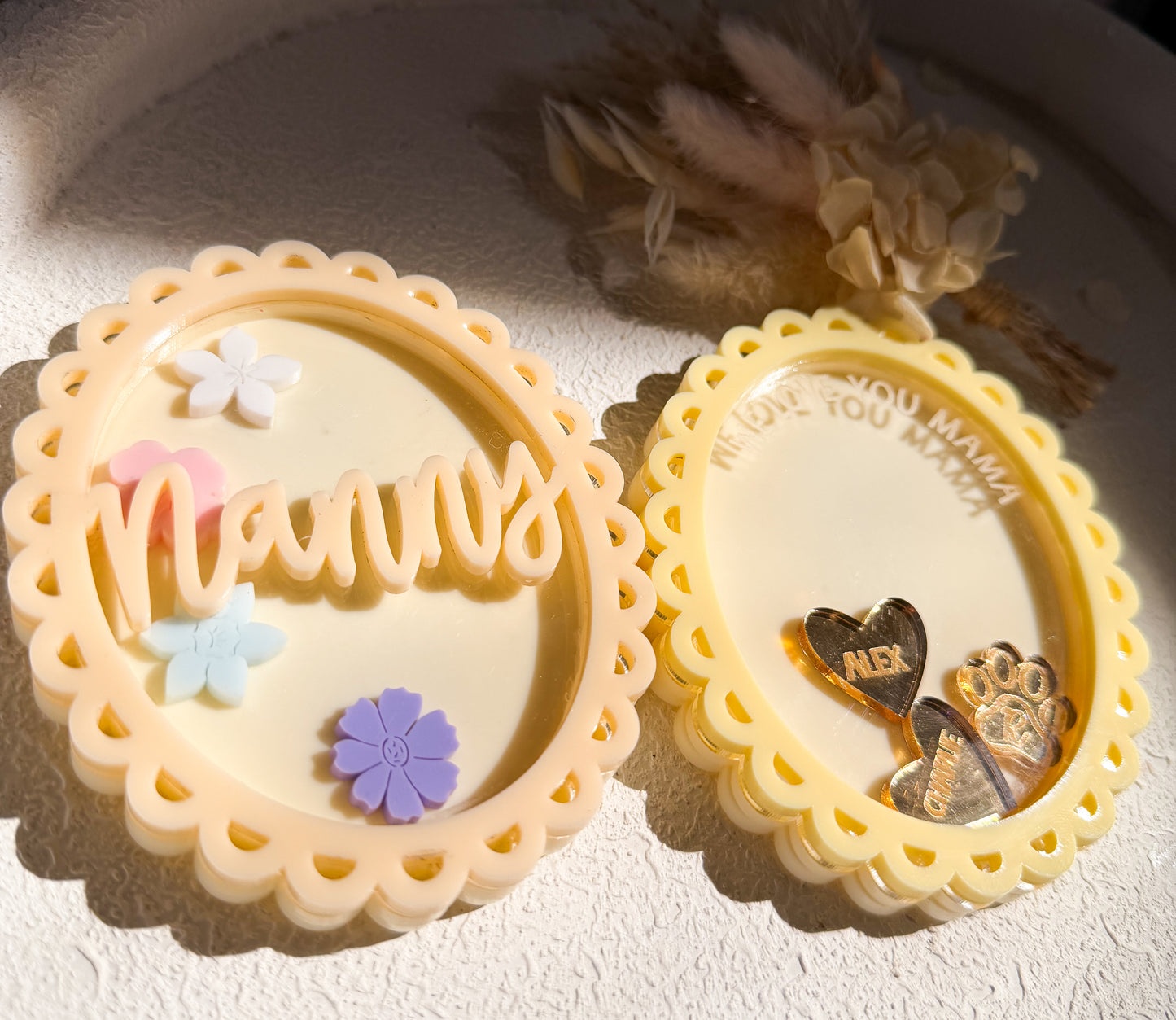 Shaker keepsake magnets