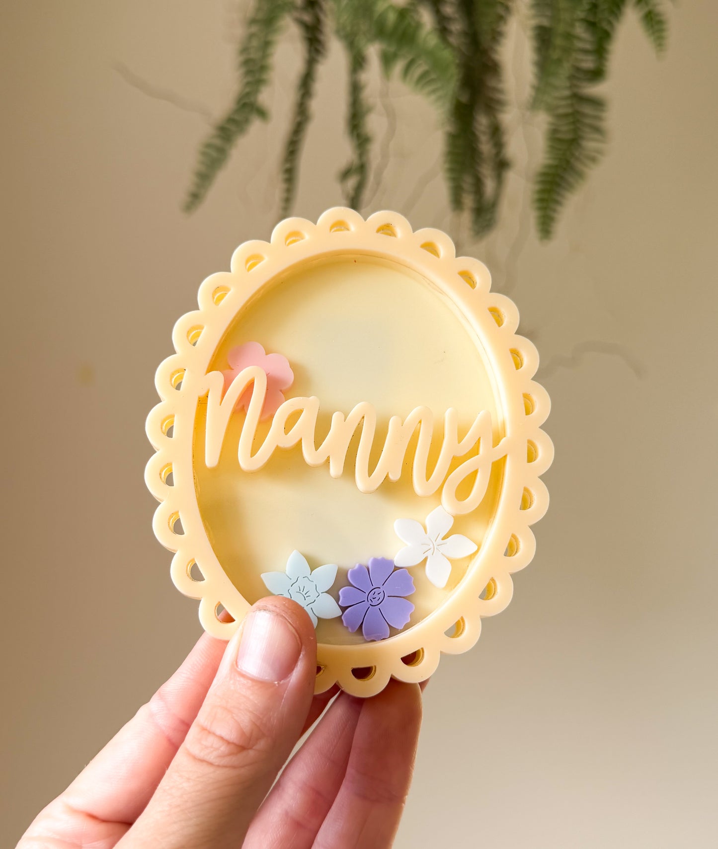 Shaker keepsake magnets