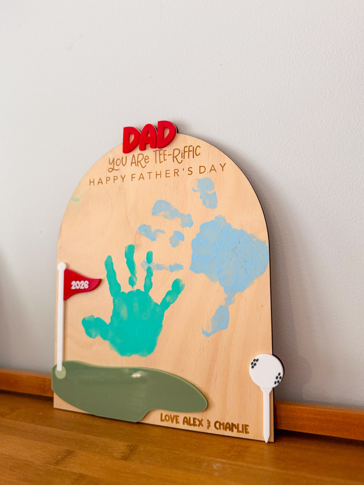 Tee-Riffic Dad Handprint Keepsake Board.